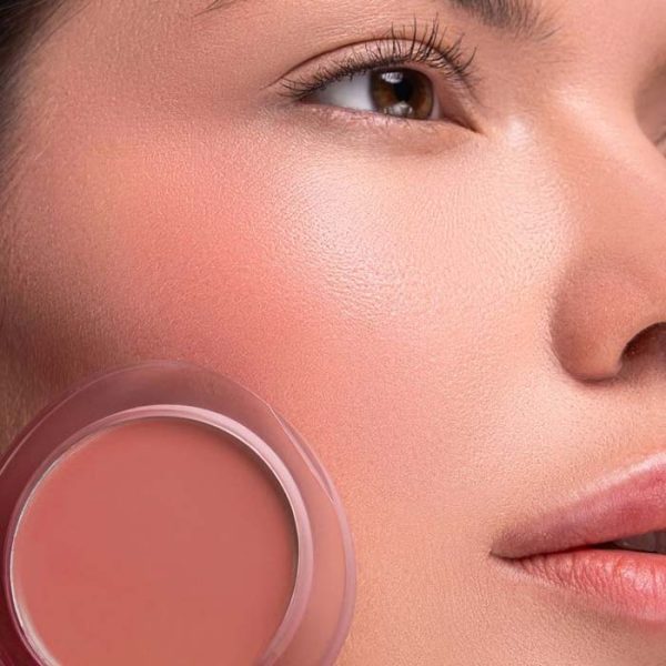 Кремовые румяна Nude Camellia ZOLA